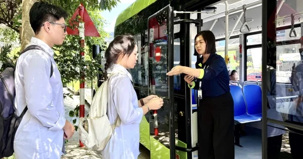 Xe buýt học đường miễn phí ở Quảng Ninh: bước ngoặt cho chính sách hỗ trợ học sinh
