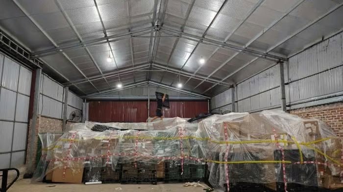 Mỹ phẩm giả và không rõ nguồn gốc: Cái giá đắt cho làn da rẻ