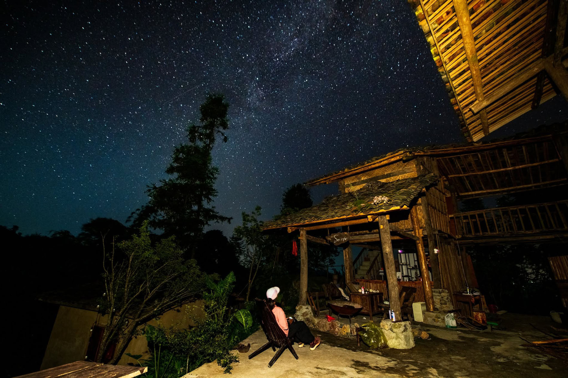 Từ nhà quê thành homestay nông thôn tiện nghi mà vẫn giữ hồn bản