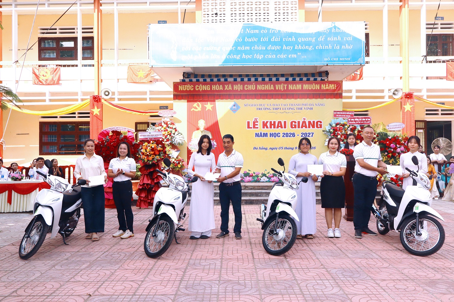 Giải golf từ thiện nối dài ước mơ đại học cho tân sinh viên khó khăn