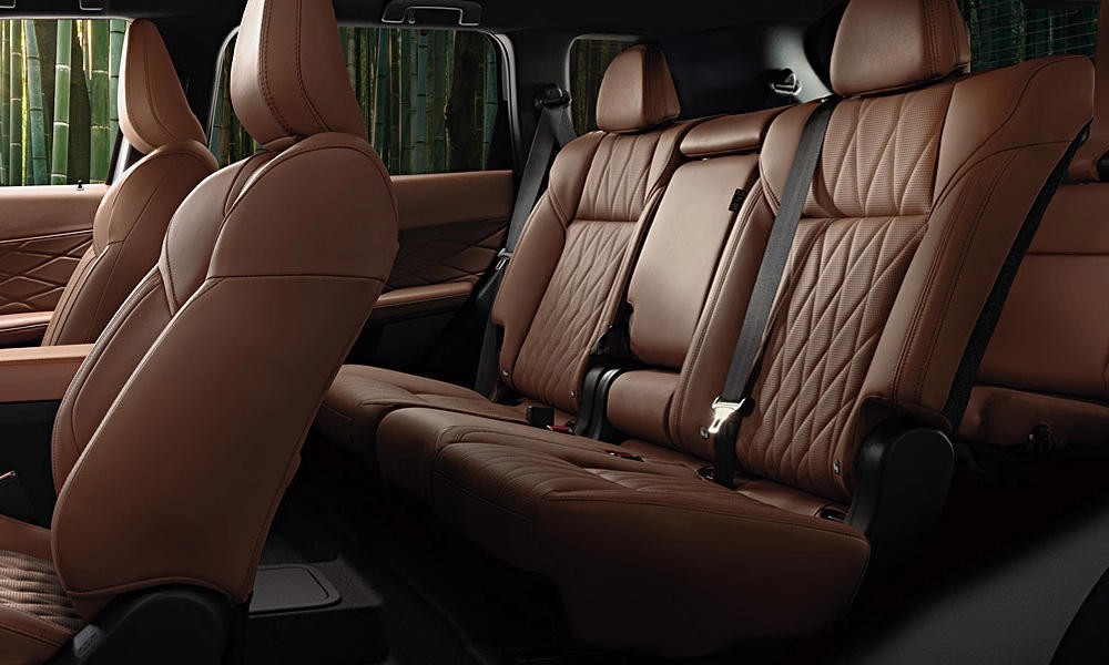 Mitsubishi Outlander thế hệ mới trở lại: Đòn bẩy mới ở phân khúc CUV cỡ C