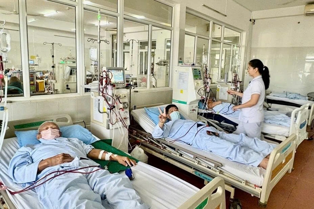 Du khách nước ngoài gặp sự cố sức khỏe tại Việt Nam: Hiểm họa, giờ vàng và mạng lưới an toàn mới