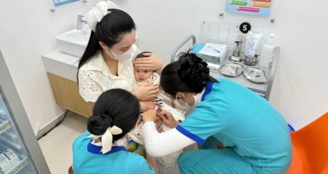 RSV ở trẻ sơ sinh: nhận diện sớm để chặn biến chứng suy hô hấp