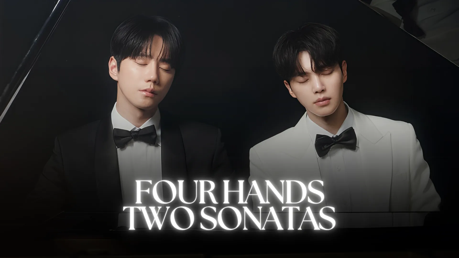 Song Kang và Lee Jun Young: Từ song tấu piano đến cú đấm trên sân cỏ