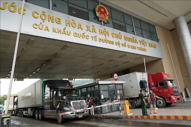 Tăng trưởng hai con số: công nghiệp, xuất khẩu và đầu tư đang kéo kinh tế bứt phá