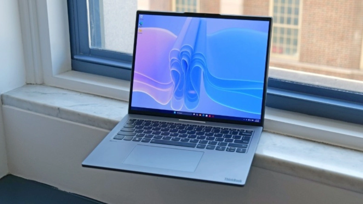 Lenovo Project Swan: laptop màn hình cuộn ngang có đủ để bỏ màn hình di động?