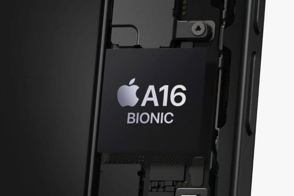 Samsung Galaxy S26 FE đối đầu iPhone 15 Plus: nên chọn điện thoại nào?