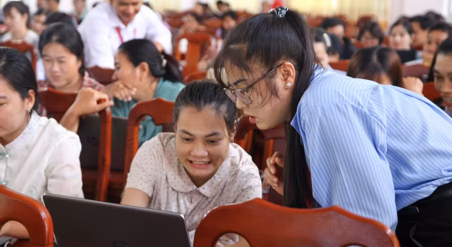 AI Trong Giáo Dục: Từ Công Cụ Thử Nghiệm Đến Chiến Lược Quốc Gia