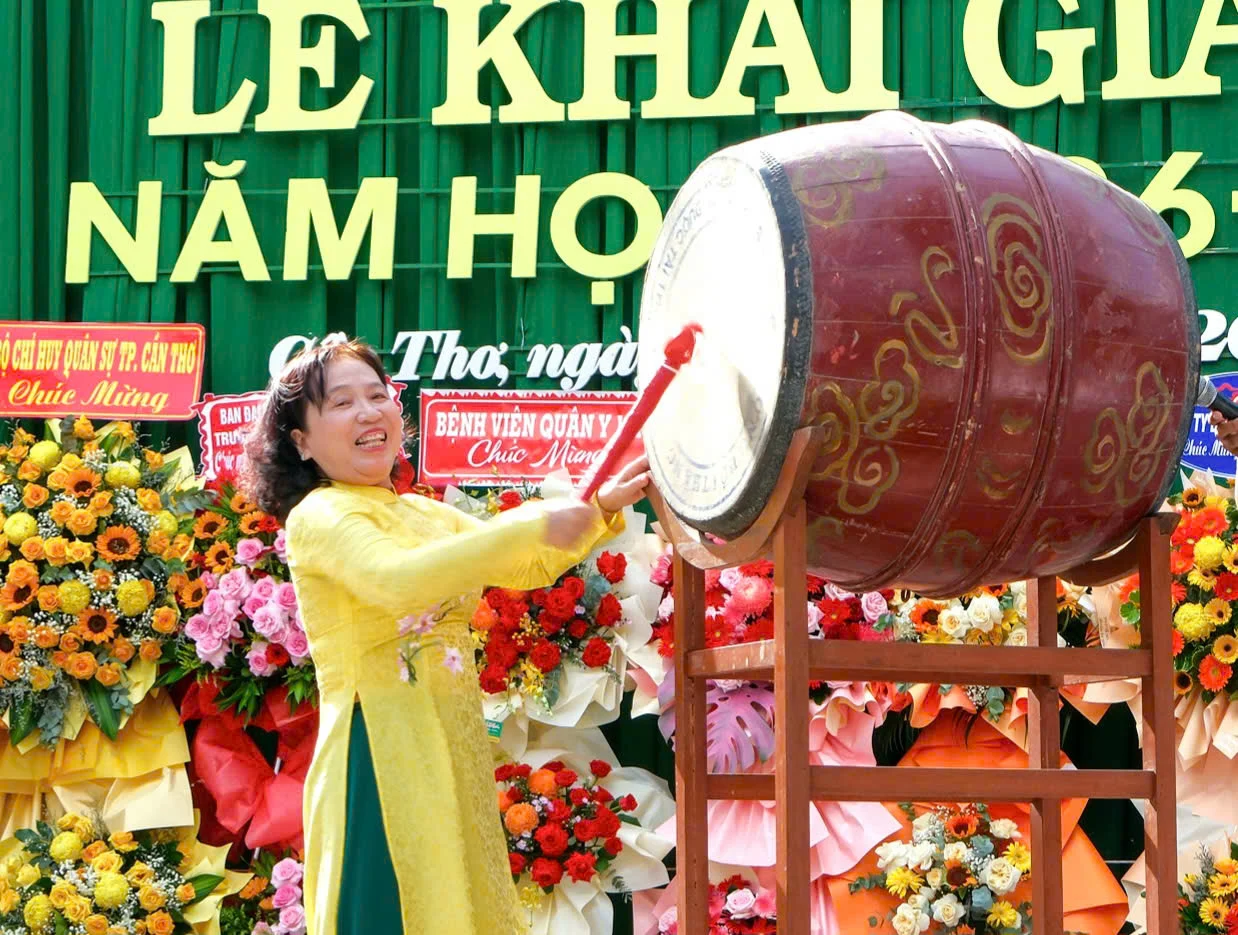 Trường THPT Châu Văn Liêm đưa AI vào học đường