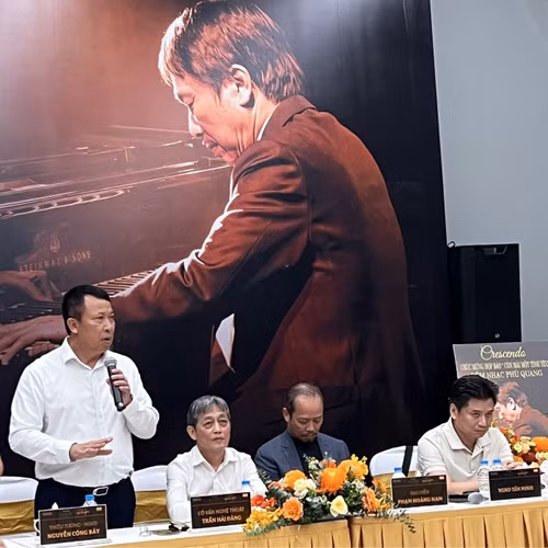 Đêm nhạc ‘Còn mãi một tình yêu’ và sức sống di sản Phú Quang