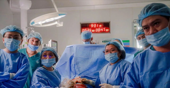 Sinh non cấp cứu dưới góc nhìn đa chuyên ngành