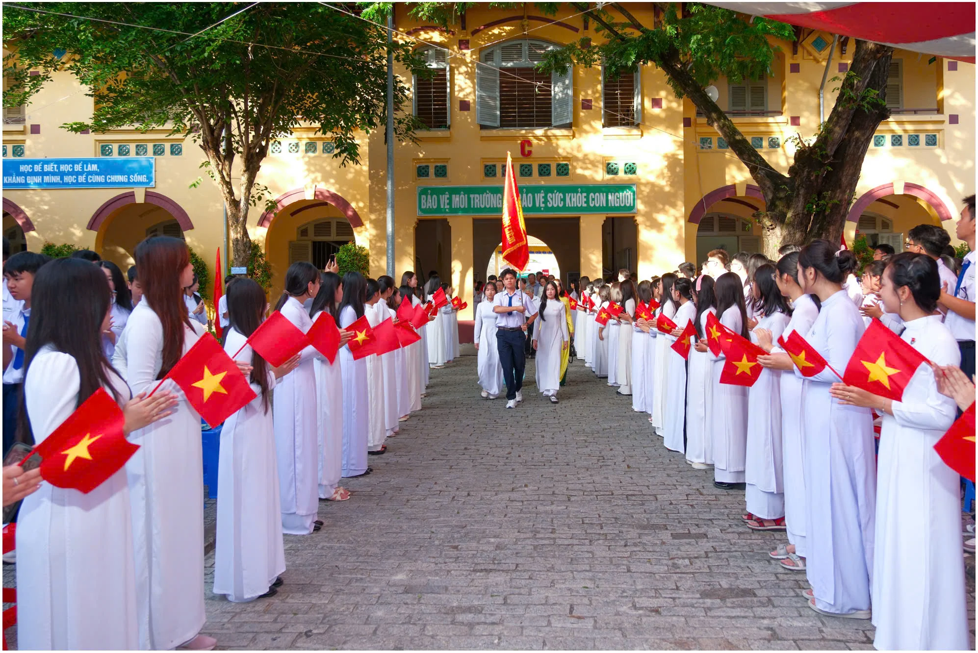 Trường THPT Châu Văn Liêm đưa AI vào học đường