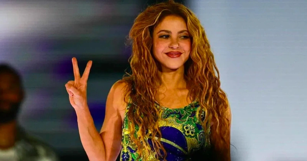 Lisa và Shakira chuẩn bị làm nên lịch sử tại sân khấu World Cup