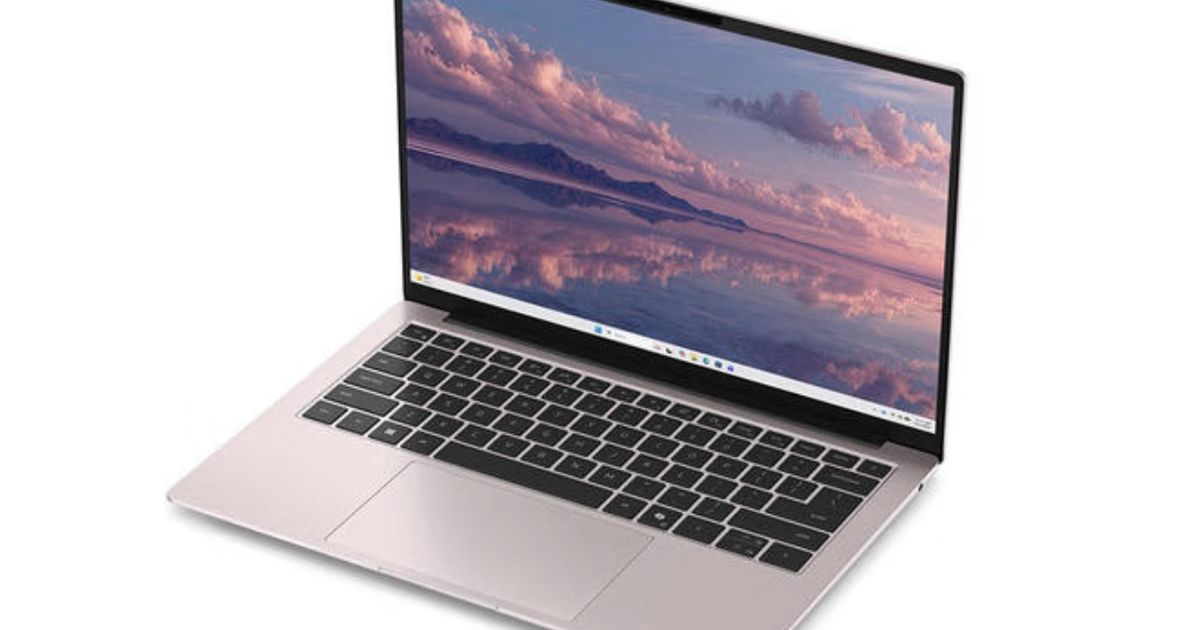 Dell 14S vs Dell Pro Essential: chọn laptop nào cho sinh viên và SMB?