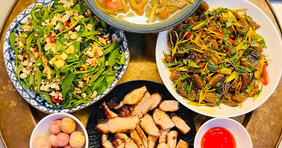 Mâm cơm gia đình 7 món: Bữa ăn nhỏ, sợi dây lớn