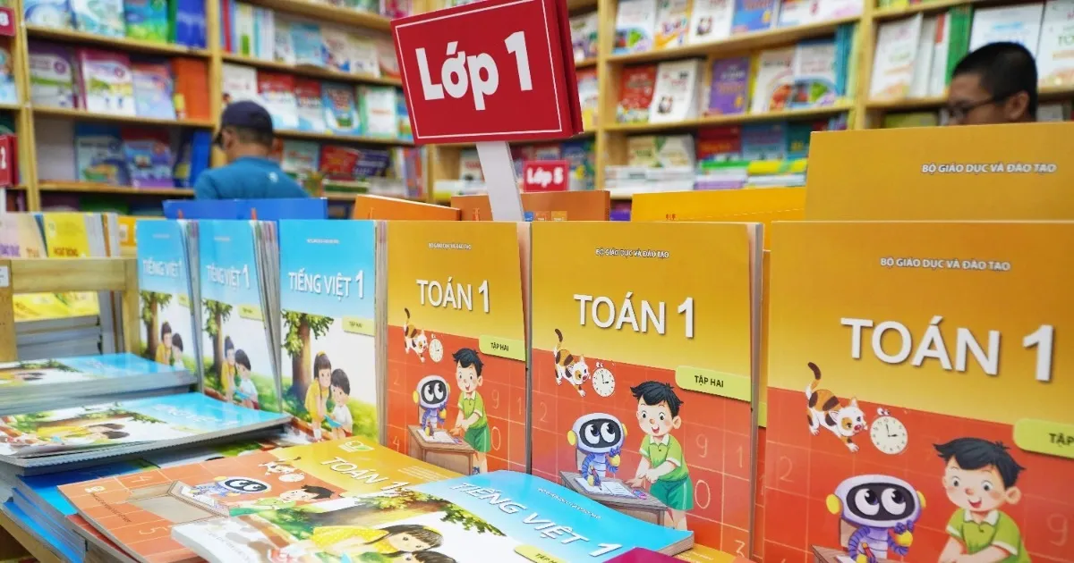 Những chiêu lừa bán sách giáo khoa trực tuyến phụ huynh cần biết