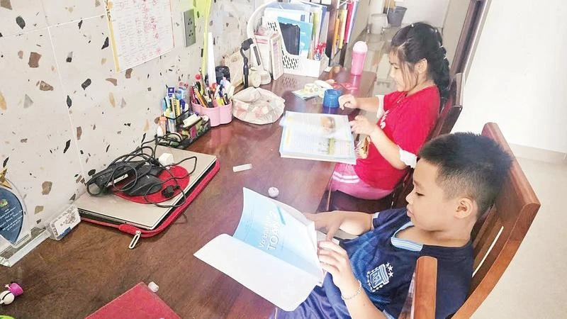 Miễn phí sách giáo khoa: Địa phương đi trước và cơ hội cho vùng khó khăn