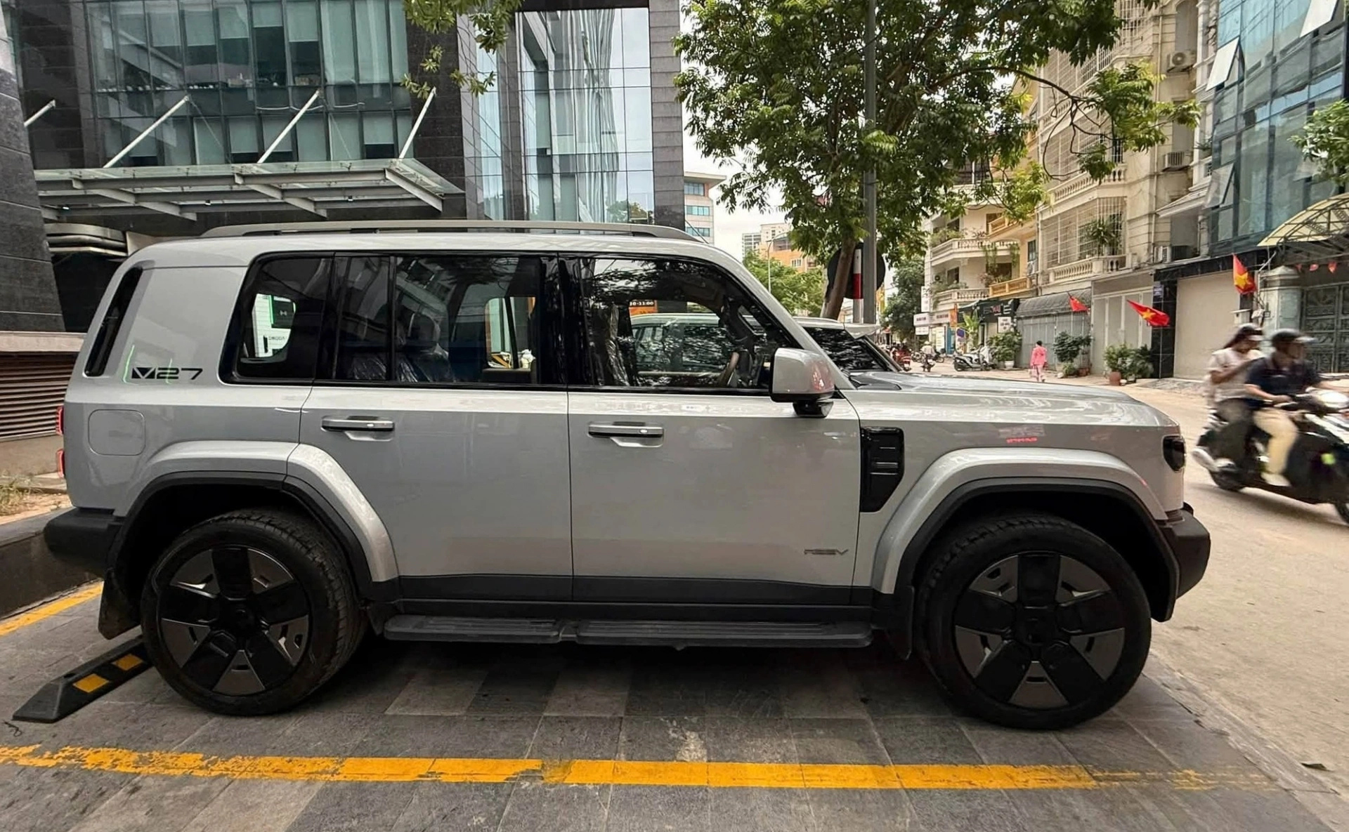iCaur V27 EREV: SUV địa hình Trung Quốc thách thức Toyota Prado?