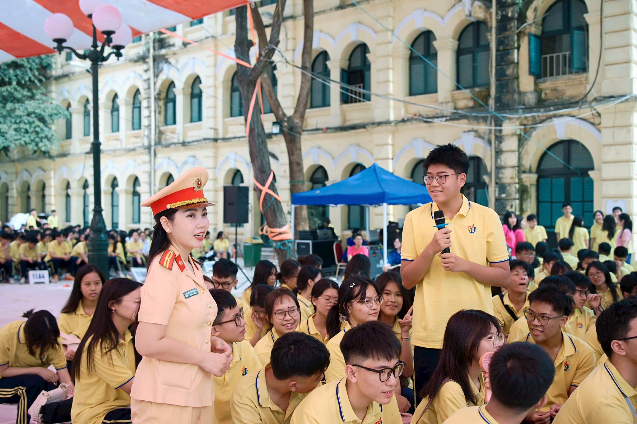 Học sinh THPT học luật giao thông và kỹ năng lái xe an toàn