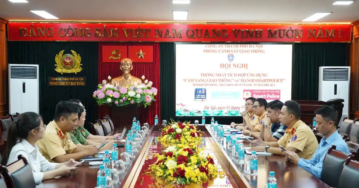 Hanoi Smart Police tích hợp Cẩm nang giao thông số: bước ngoặt cho xử lý vi phạm tại chỗ