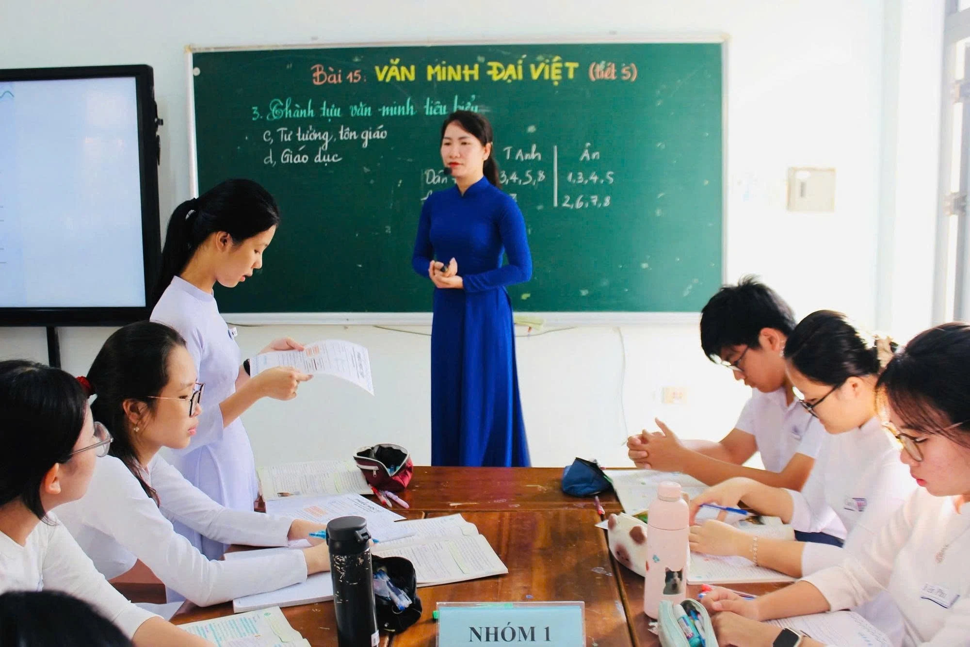 Sau sáp nhập trường học: định mức tiết dạy và quyền lợi giáo viên