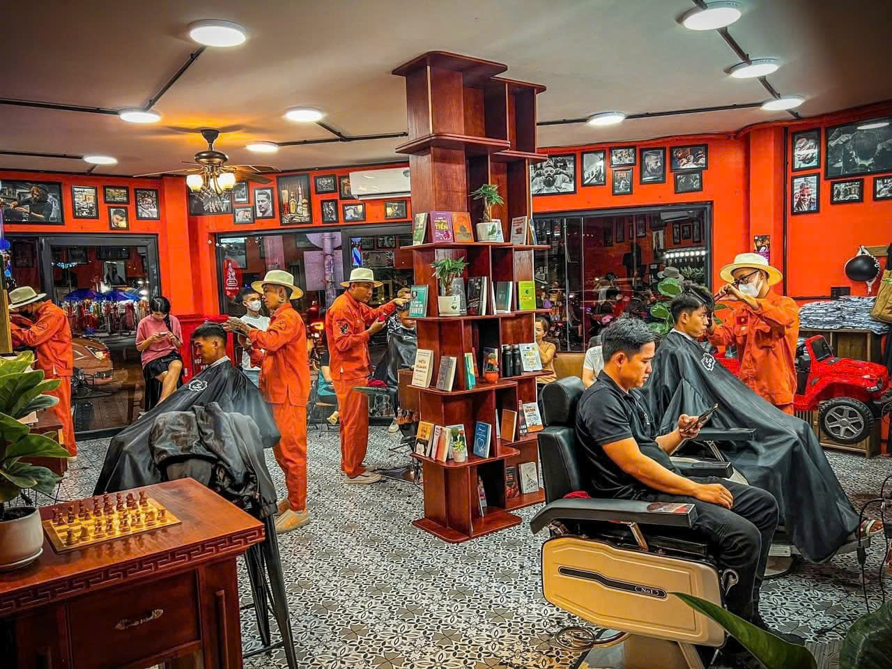 East West Barbershop và tham vọng nhượng quyền quốc tế sang thị trường Trung Quốc