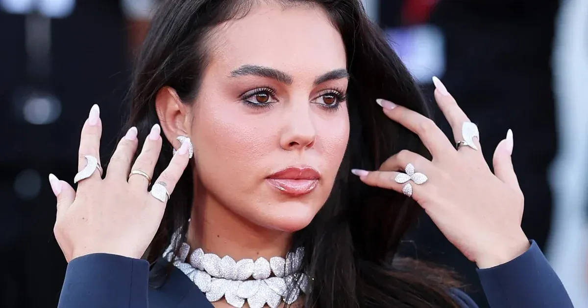 Phong Cách Thảm Đỏ Venice Của Georgina Rodriguez: Gucci Haute Couture Và Kim Cương Chopard