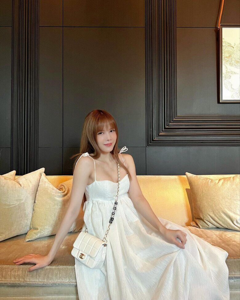 Bí quyết lão hóa ngược của nữ ca sĩ Việt: từ ăn mặc đến giữ dáng