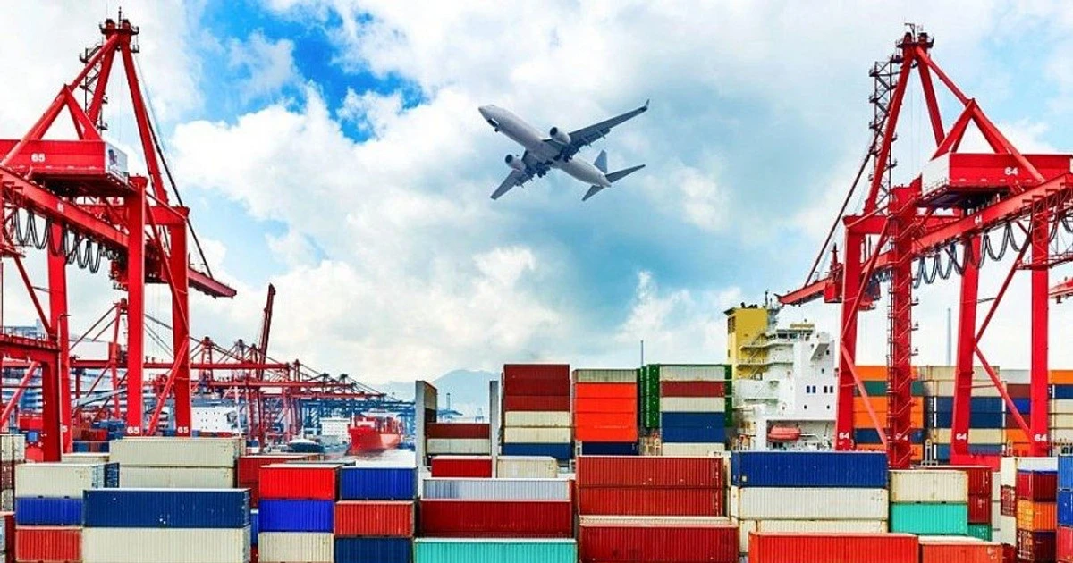 Hướng tới kim ngạch 550 tỷ USD: Việt Nam phải thoát bẫy xuất khẩu giá rẻ