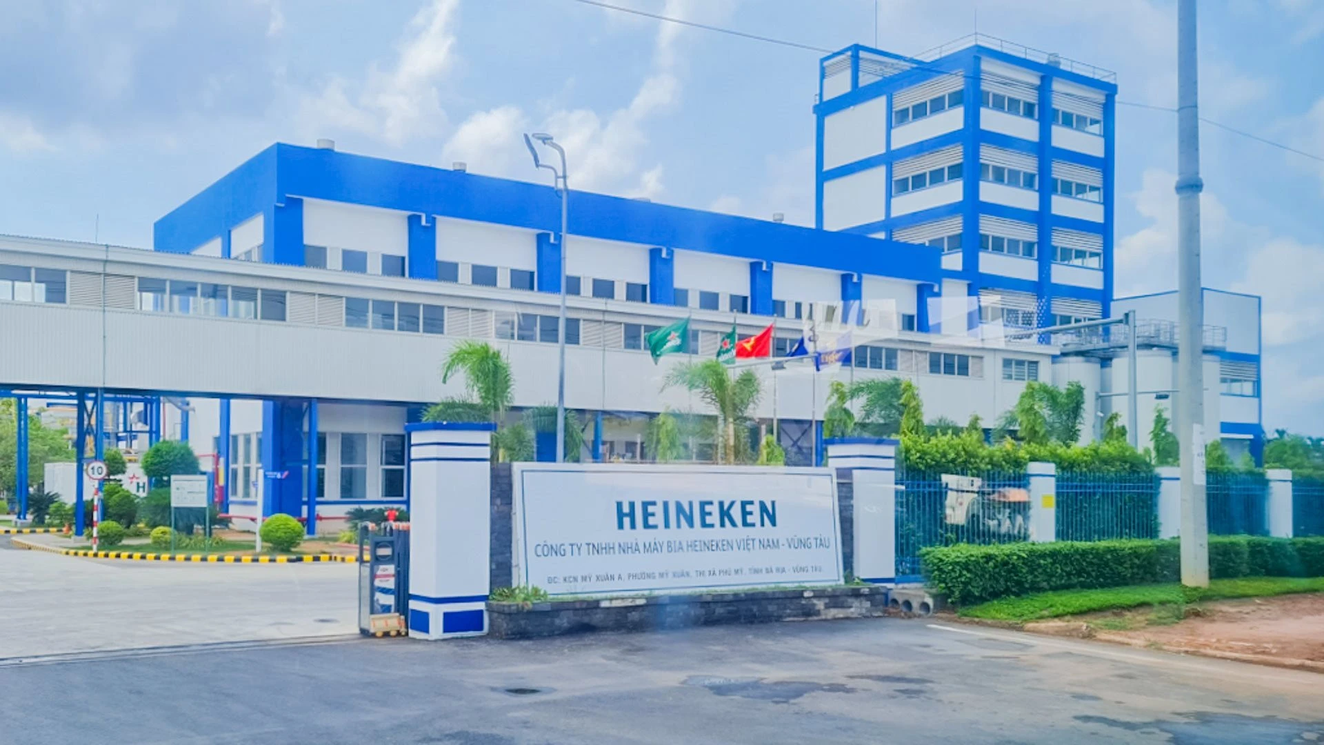 Heineken đặt cược lớn biến Việt Nam thành cứ điểm bia châu Á