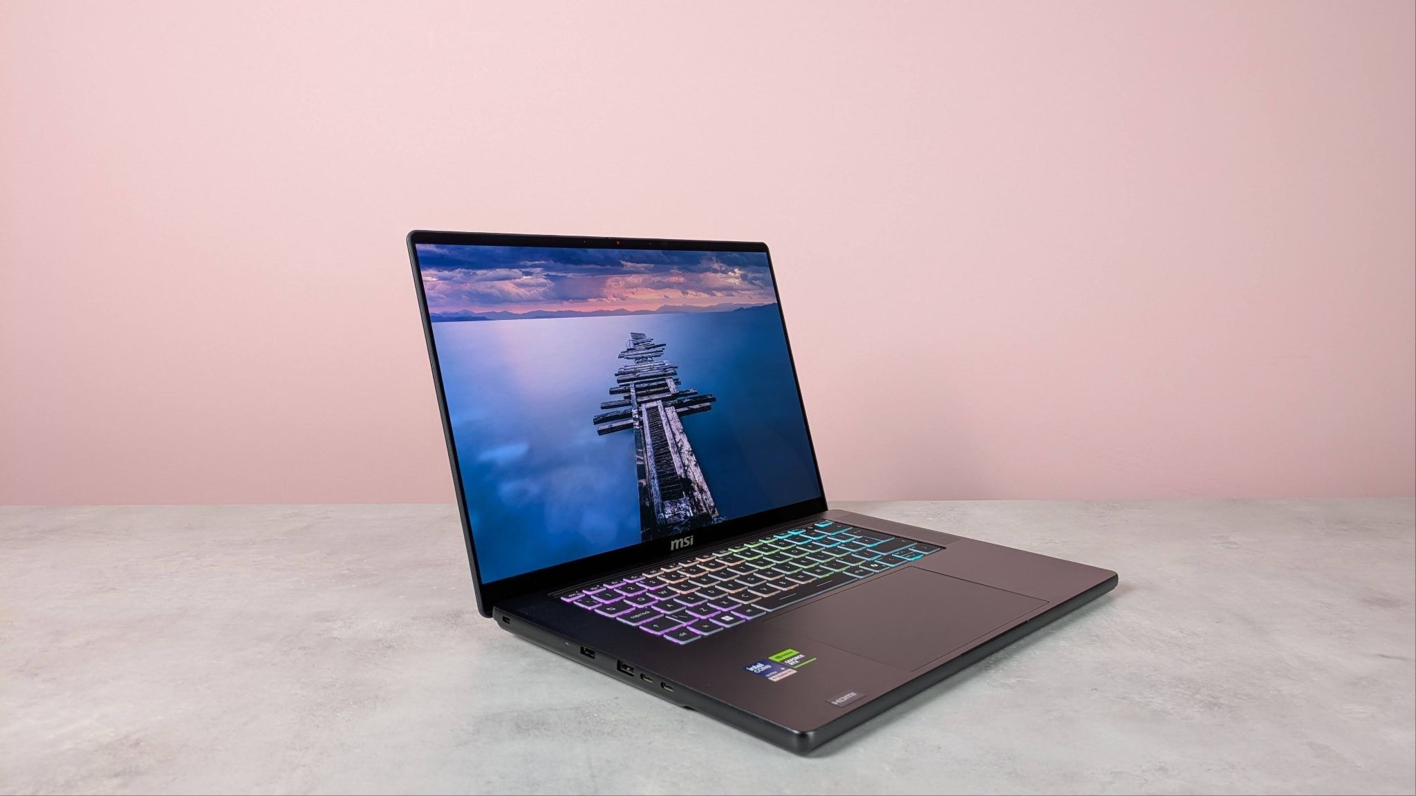 Hướng dẫn mua laptop đúng giá dịp Labor Day