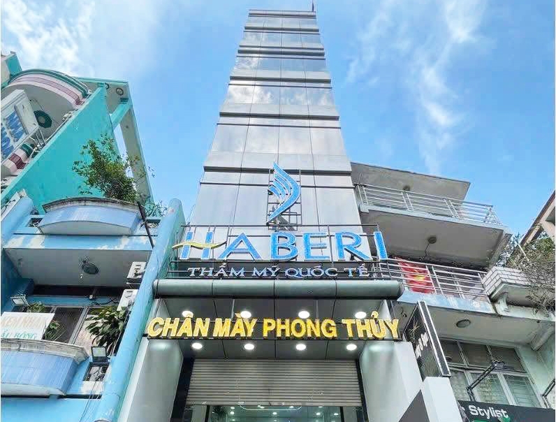 Thẩm mỹ Haberi bị phạt: Hồi chuông cảnh báo thẩm mỹ không phép