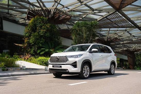 Khuyến mãi tháng 9 cho xe hybrid: mẫu nào đáng mua nhất?