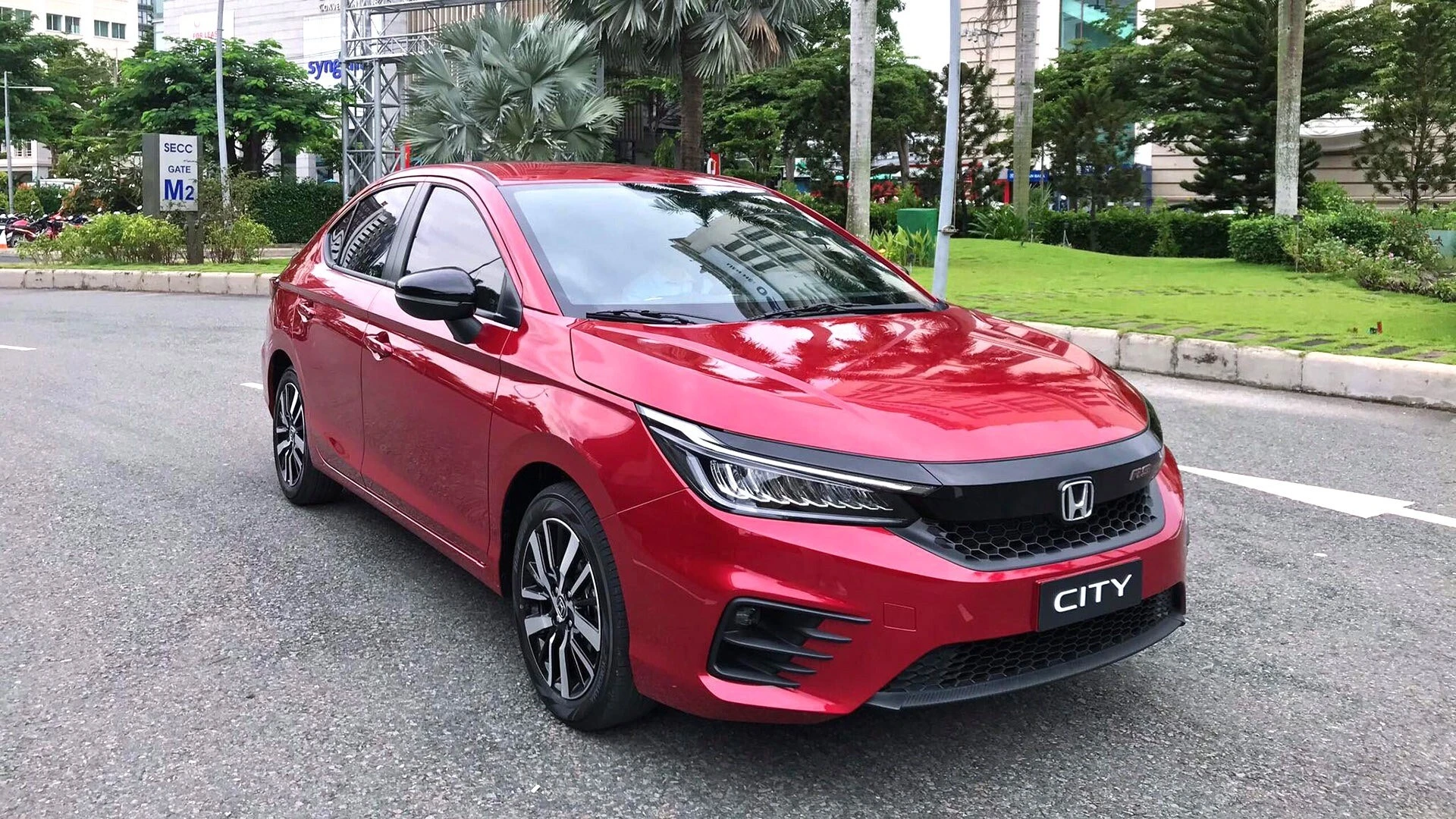 Xe sedan cũ nào vẫn đáng mua: chọn bền, giữ giá tốt, bảo dưỡng rẻ