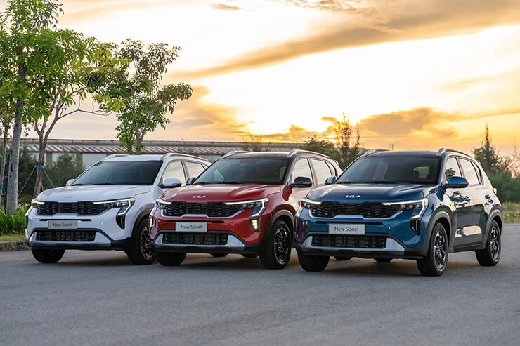 Kia Sonet giá lăn bánh từ 497 triệu: Đòn tấn công SUV hạng B