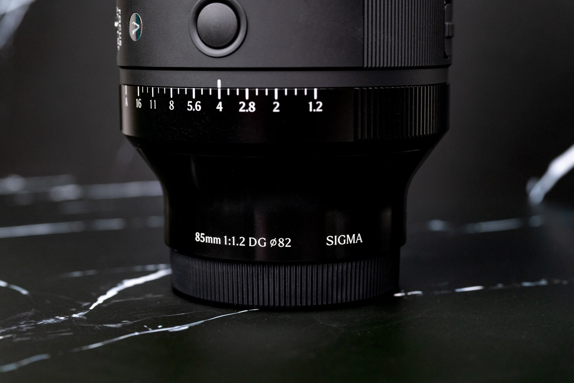 Sigma 85mm f/1.2 DG Art: Ống kính 85mm f/1.2 tối ưu cho chân dung