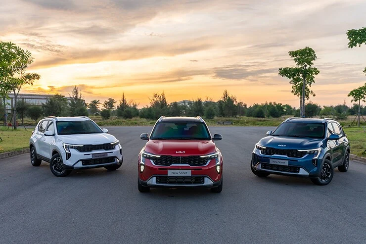Kia Sonet giá lăn bánh từ 497 triệu: Đòn tấn công SUV hạng B