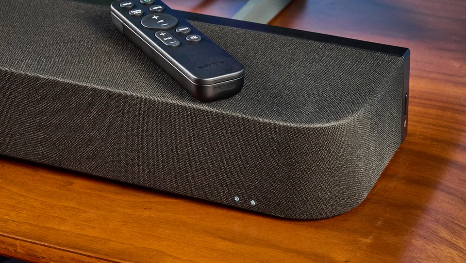 Từ soundbar sang loa riêng: Nâng cấp âm thanh TV như rạp chiếu phim