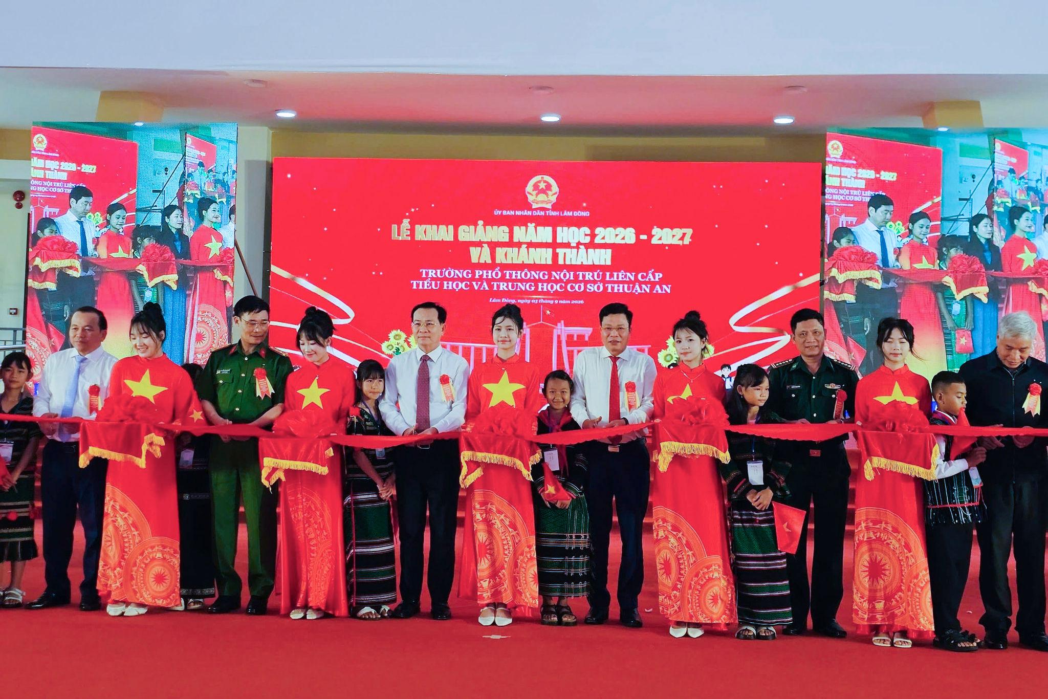 Trường nội trú vùng biên: cơ sở hiện đại thu hẹp khoảng cách giáo dục