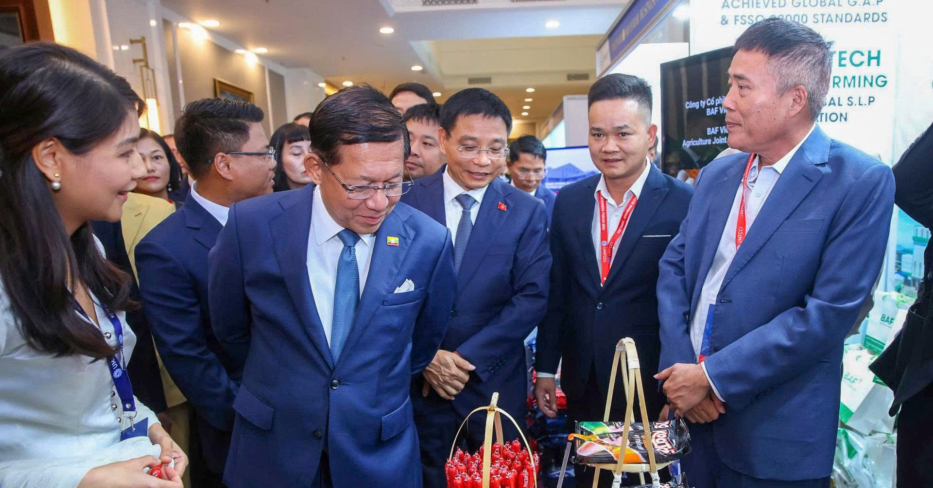 Tổng thống Myanmar kêu gọi doanh nghiệp Việt Nam tăng đầu tư