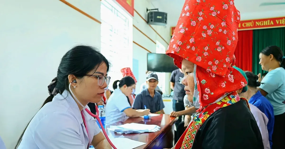 Bác sĩ tình nguyện và mạng lưới y tế cộng đồng nơi biên giới