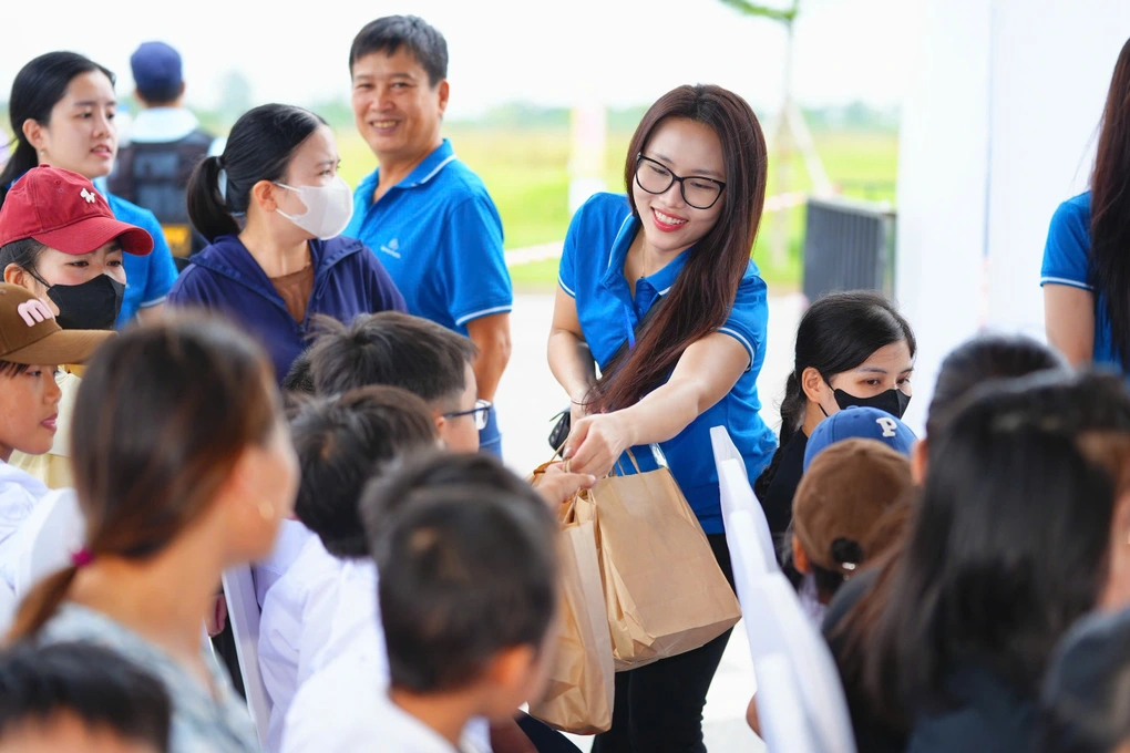 Run For Children: Giải chạy biến bước chân thành học bổng