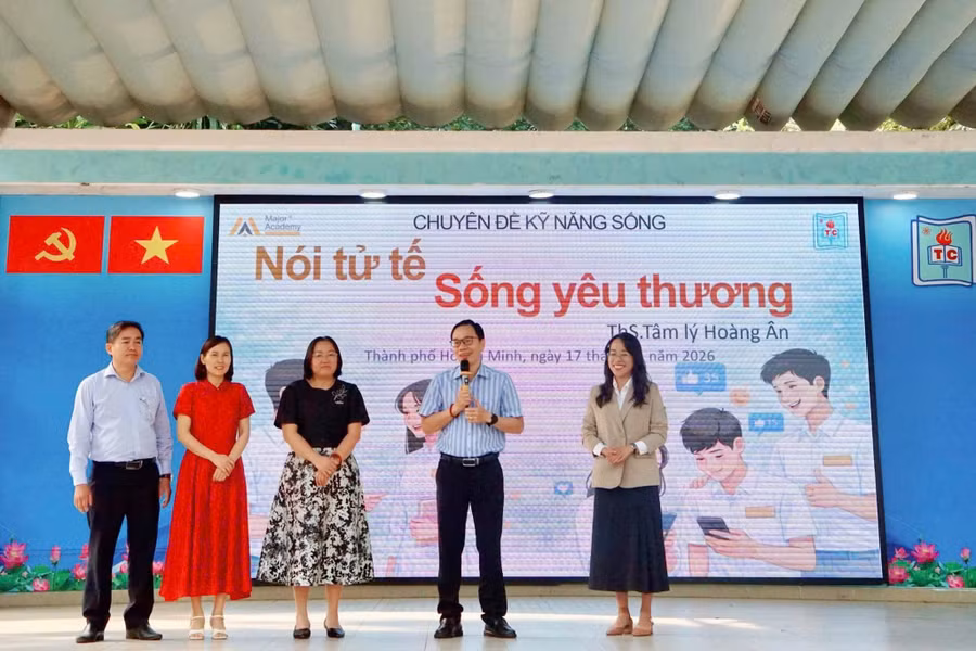 Trường học chuyển từ xử lý sang phòng ngừa bạo lực học đường