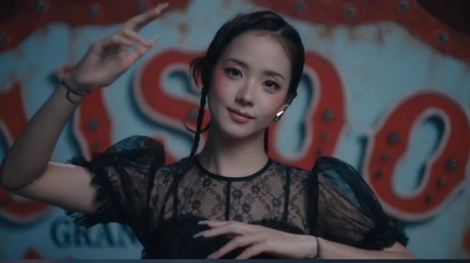 Jisoo trở lại solo với ‘Click’: cú mở màn áp đảo cho album phòng thu đầu tay