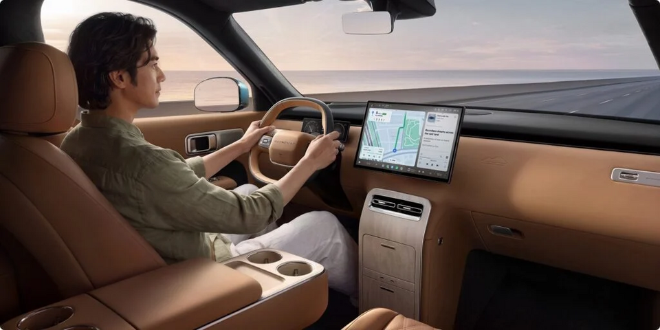 Xiaomi Skynomad N90 Max: SUV EREV 7 chỗ tầm 1.700km thách thức chuẩn xe điện gia đình