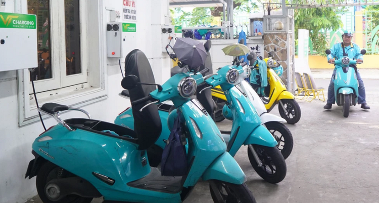 TP.HCM chi 19.400 tỷ hỗ trợ xe điện: rào cản nào còn đứng vững?