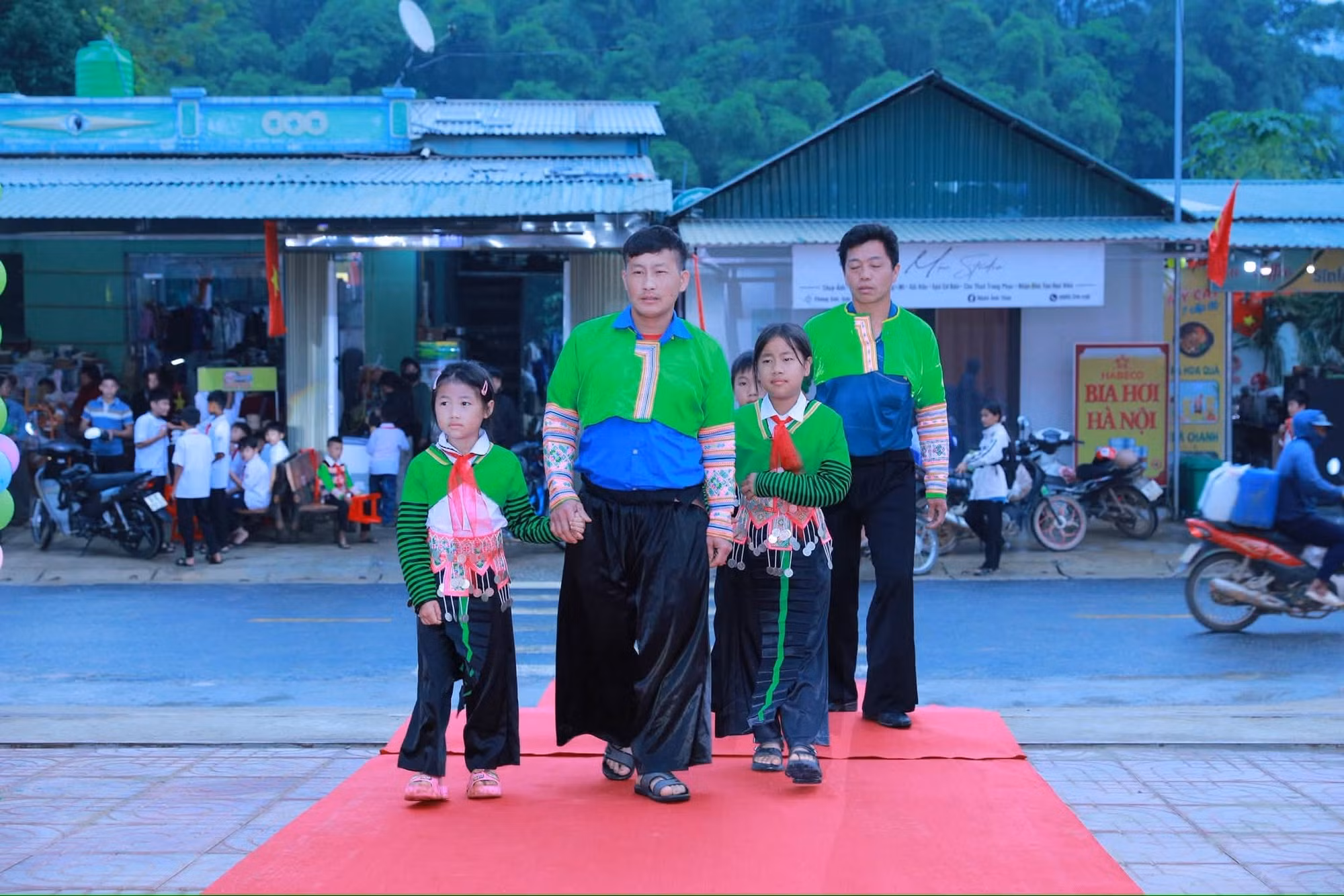 Hơn 100 trường nội trú vùng biên khai giảng: Cơ hội lớn, áp lực không nhỏ