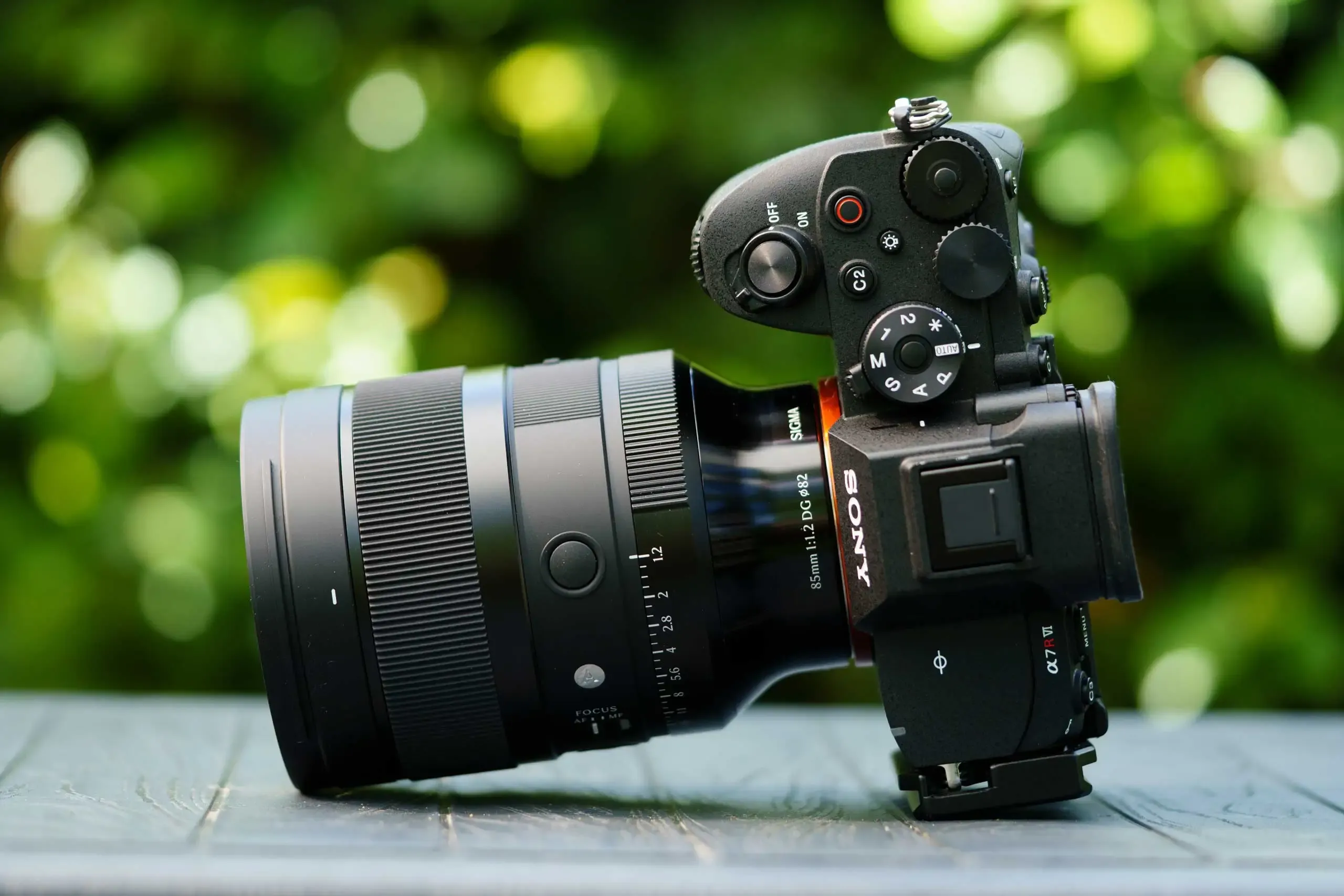 Sigma 85mm f/1.2 DG Art: Ống kính 85mm f/1.2 tối ưu cho chân dung