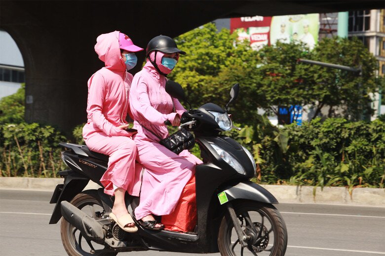 Nhiều người phải cầu cứu bác sĩ sau nắng nóng: Đừng coi nhẹ da bỏng nắng
