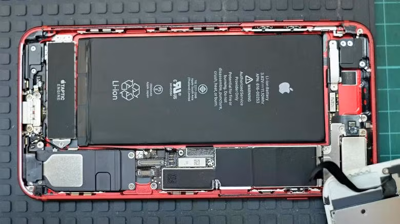 Vì sao iPhone vẫn đắt hơn Android mà người dùng vẫn mua?